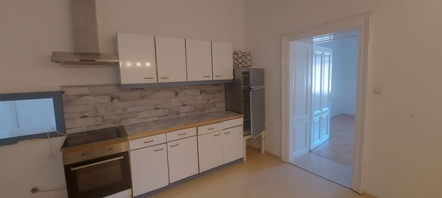 3-ZIMMER ALTBAUMIETWOHNUNG IN KREMS - Photo 1