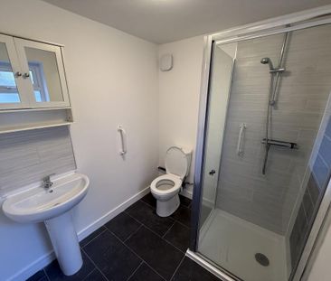 3 bedroom terraced house to rent - Photo 5