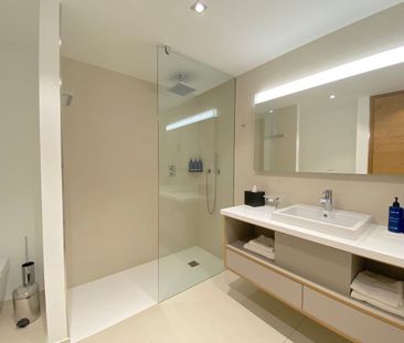 Geräumige Familienwohnung mit Hotel-Service und Bergblick - Foto 6