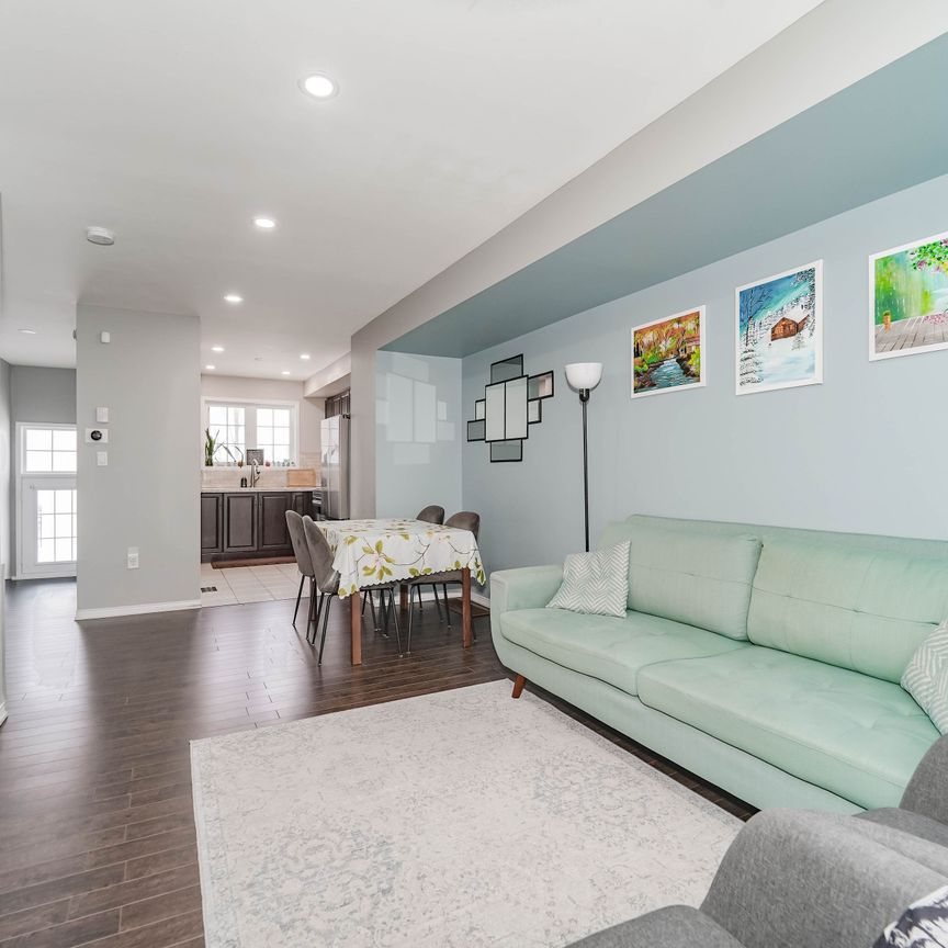 For Lease - 9 Cooperage Lane, Ajax, Ontario - Photo 1