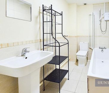 4 bedroom House To Let Total Size: 1238 SQ FT - Photo 2