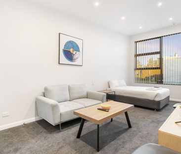 Luxe Living Awaits! - Photo 4