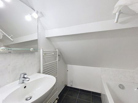 Location Appartement 3 pièces 50m² OBERSCHAEFFOLSHEIM 67203 - Photo 2