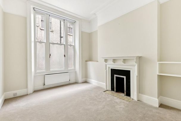 3 bedroom flat to rent - Photo 1