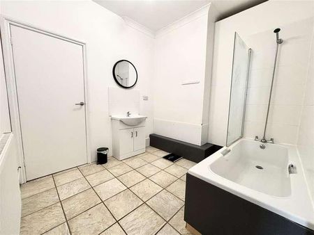 West Street, Fareham, PO16 - Photo 4