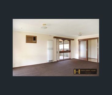 Your new family home awaits! - Photo 2