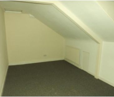 3 bedroom flat to rent - Photo 3