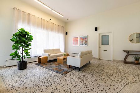 Franklin Manor Apartments - PARKING SPACE, WATER & HEAT INCLUDED, HYDRO EXTRA - Photo 2