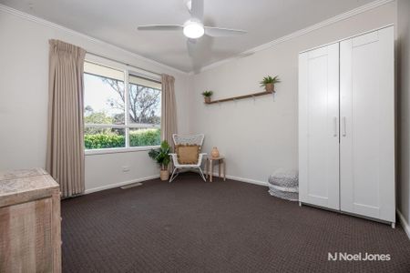 7 MacMillan Street, MOOROOLBARK - Photo 5