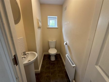 2 BED Semi-detached house To rent - Photo 3