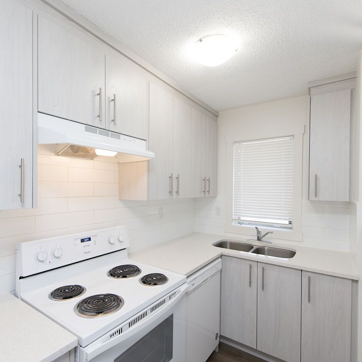 306 21 Avenue SW, Calgary - Photo 1