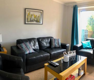📍Great Location For Cressex Business Park📍 - Photo 3