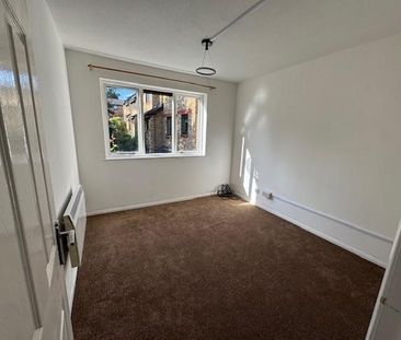 3 bedroom apartment to rent - Photo 1