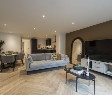 3 bedroom flat to rent - Photo 1