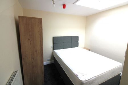 St Wilfrid Street, PRESTON, Lancashire PR1 2US - Photo 5