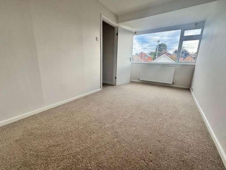 Mount Close, Nantwich, CW5 - Photo 3