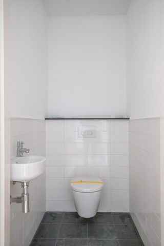 Appartement te huur: Bodestraat 401 1315 HK Almere - Photo 2