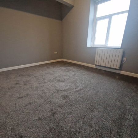 Price £850 pcm - Available Now - Unfurnished - Photo 3