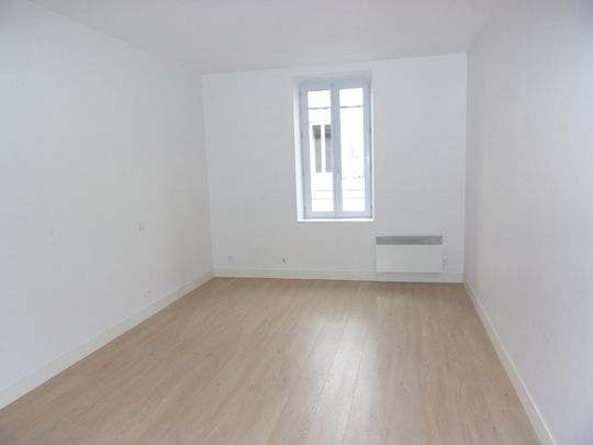 Location Maison 4 pièces 114m² VALENCE 82400 - Photo 1