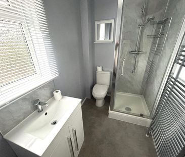 3 bedroom house to rent Belvoir Close, Ilkeston, Derbyshire, DE7 - Photo 2