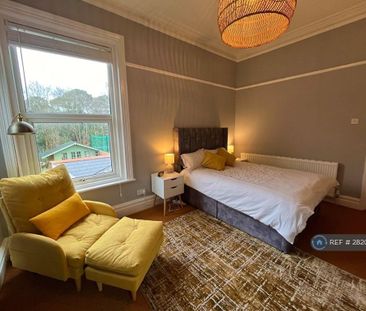 1 bedroom in a house share to rent - Photo 4