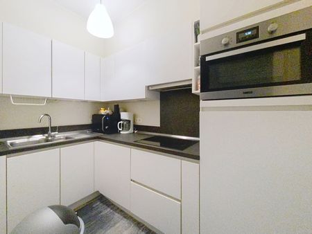 Gelijkvloers appartement met 2 slaapkamers - Photo 3