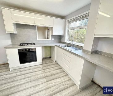 3 bedroom semi-detached house to rent - Photo 4