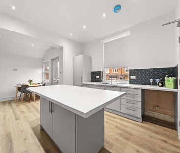 Crossland Road Room 4 - Photo 5