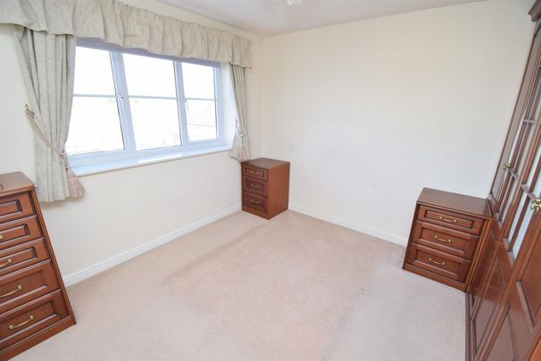 Spruce Court, Wakefield - Photo 1