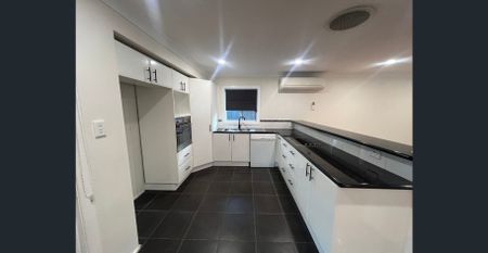 Water usage included in rent - Photo 5