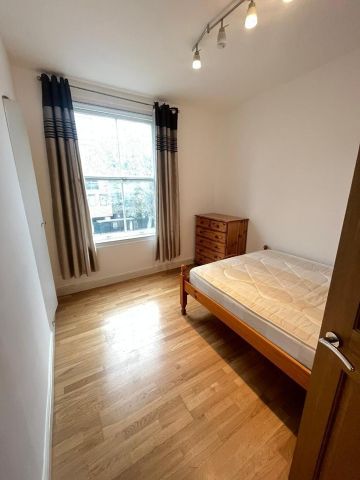 2 Bed Flat, The Highway, E1W - Photo 3