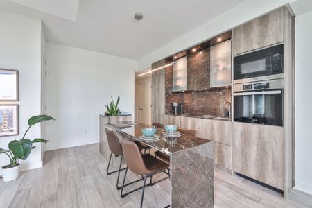 For Lease - 11 Yorkville Avenue Unit# 1205, Toronto, Ontario - Photo 3