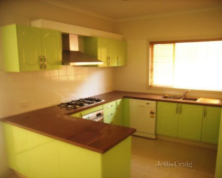 16 Millward Street, Brunswick - Photo 2