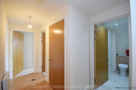 2 bedroom property to rent in London - Photo 2