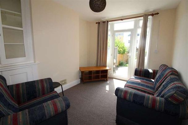 Henstead Road, Southampton, SO15 - Photo 1