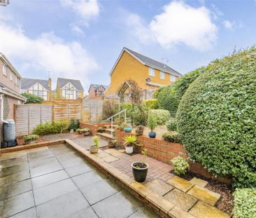 3 bed House - Detached To Let - Photo 4