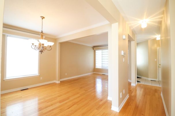 6 Bellingham Place Ottawa ON K1T 4B1 - Photo 1