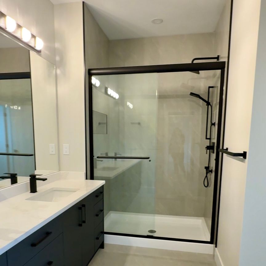 4 Bdrm Family Home in West Harbour - Photo 1