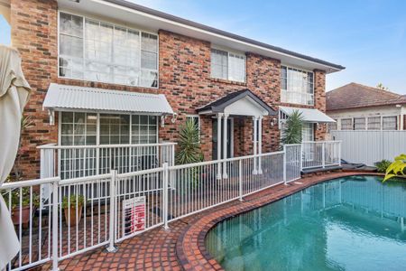 The Jetty Lake House - ALL OUTGOINGS INCLUDED - Over 55's - Photo 3