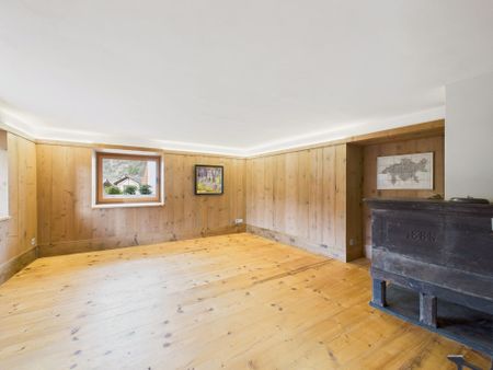 Charming 4.5-room single-family house with balcony in Tumegl/Tomils - Foto 3