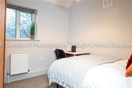 Cobbett Road, Guildford, Surrey, GU2 8EL - Photo 2