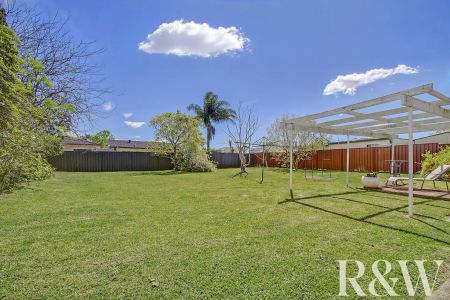 “PRIME LOCATION” - Photo 4