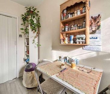 Lansdown, Stroud, Glouestershire, GL5 - Photo 6