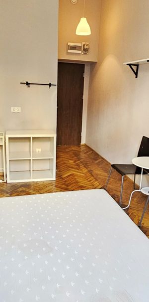 minimalistyczne studio w Starym Mieście - Zdjęcie 1