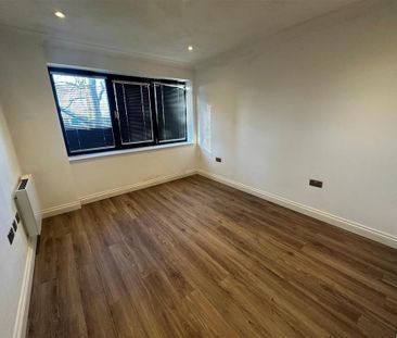 2 bedroom ground floor flat to rent - Photo 2