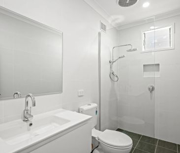 4 Narrawa Ave, Erina NSW 2250 - House For Rent | Domain - Photo 1