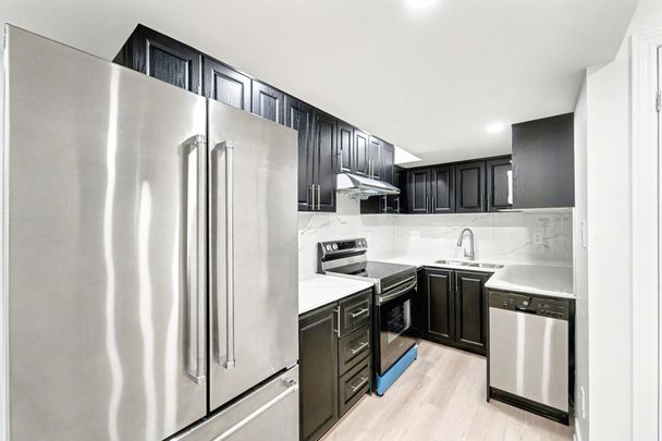 For Lease - 24 Pinedale Avenue, Caledon, Ontario - Photo 1