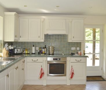 3 bedroom detached house to rent - Photo 4