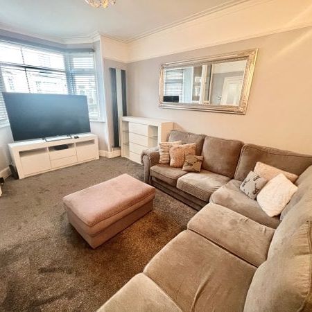 Pitcroft Road, Portsmouth - Photo 1