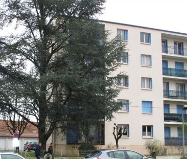 Location Appartement 4 pièces 67m² - Photo 5